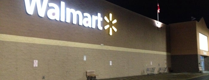 Walmart Supercenter is one of Orte, die Laurel gefallen.