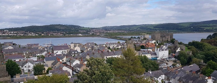 Conwy is one of Lugares favoritos de Elliott.