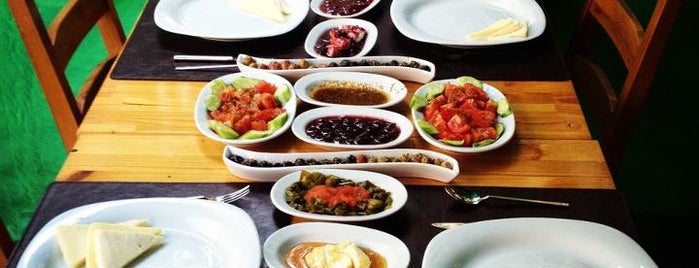 sokak arası cafe is one of Tempat yang Disimpan Duygu.