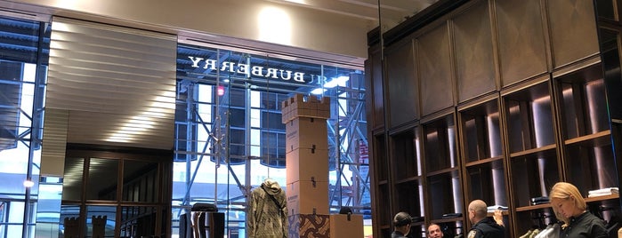 Burberry is one of lojas New York NRF2015.