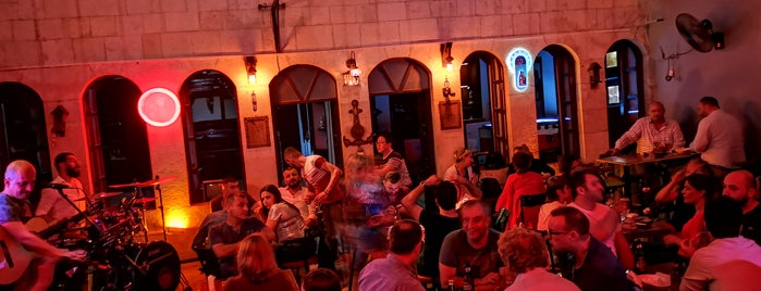 Herod Cafe is one of Tempat yang Disukai Çınar.