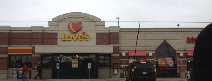 Love's Travel Stop is one of Scott’s Liked Places.