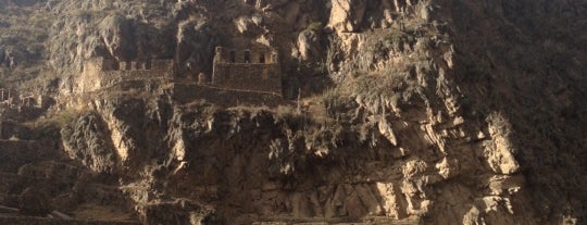 Ollantaytambo is one of Perú.