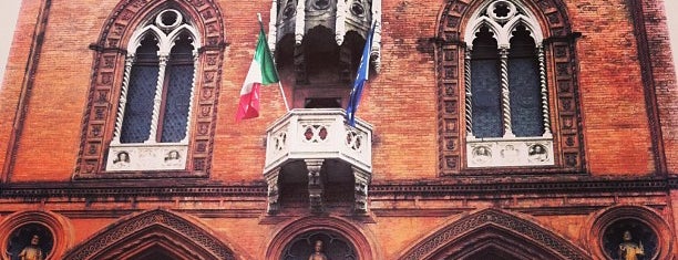 Palazzo Della Mercanzia is one of Bologna.