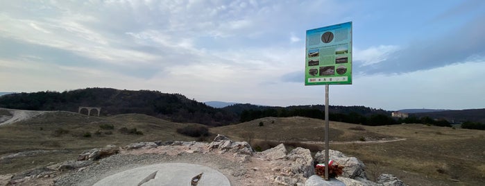 Vitorlázórepülő emlékmű is one of Budai hegység/Pilis.