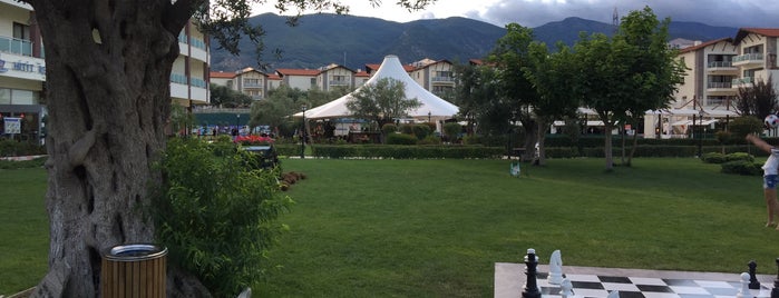 Hattuşa Astyra Thermal Resort & SPA is one of Orte, die Bery gefallen.