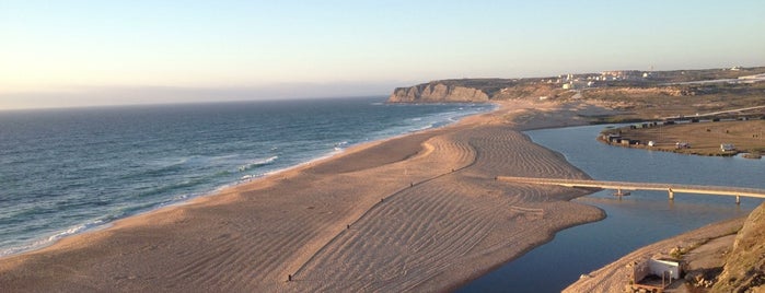 Praia da Foz do Sizandro is one of Fábio : понравившиеся места.