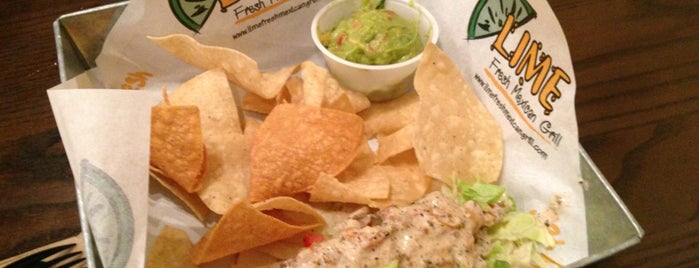 Lime Fresh Grill is one of Lugares favoritos de Joany.