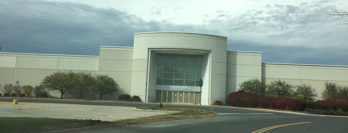 Berkshire Mall is one of Around Town.