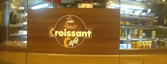 Croissant Cafe is one of cinta.