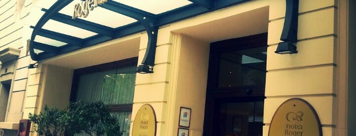 Hotel Roger de LLuria is one of สถานที่ที่ Murat ถูกใจ.