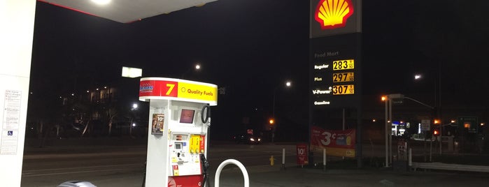 Shell is one of Fueling Centers (Ctrs).