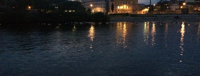 Classic River Boat is one of Tempat yang Disukai özdemir.