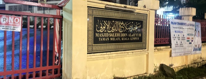 Masjid Sallahuddin Al-Ayyubi is one of Social Facility.