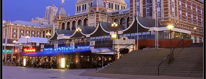 Crazy Pianos is one of Scheveningen.