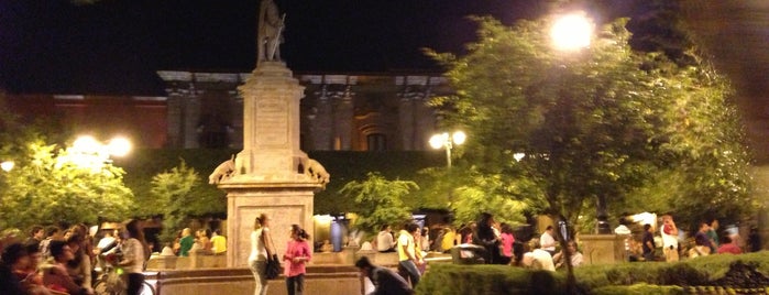 Plaza de Armas is one of Lugares de interes Querétaro.