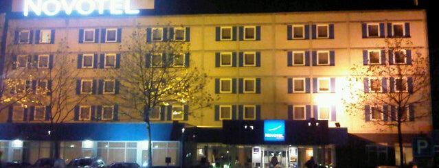 Novotel Hotel Eindhoven is one of Locais curtidos por Nayef.