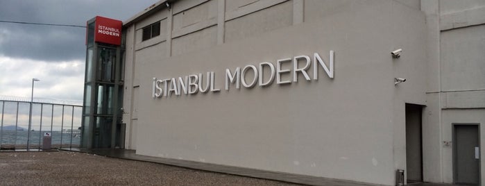 Museo de Arte Moderno de Estambul is one of Istanbul Art Venues.