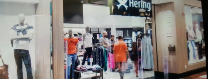 Hering Store is one of Lojas Femininas.