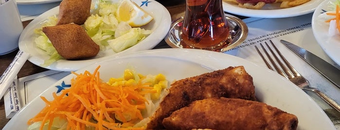 Küçükçekmece Belediyesi Soğuksu Sosyal Tesisleri is one of İstanbul Restoran.