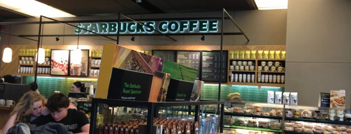 Starbucks is one of Lieux qui ont plu à David.