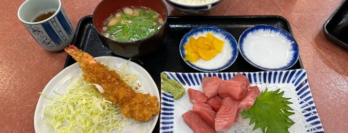 三洋食堂 is one of 美味しいと耳にしたお店.