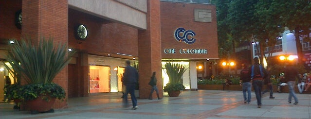 Centro Comercial Andino is one of Buenos sitios para compartir y pasarla bien!!.