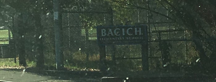 Bacich Elementary School is one of GERIMAC'ın Beğendiği Mekanlar.