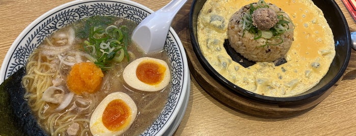 丸源ラーメン 福井若杉店 is one of 福井.