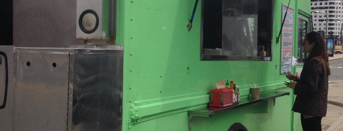Taco Party Truck is one of Lugares favoritos de Benjamin.