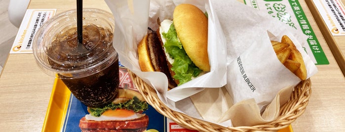 Freshness Burger is one of la_glycine : понравившиеся места.