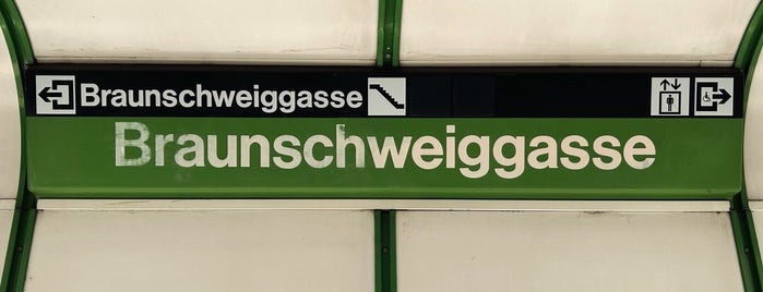 U Braunschweiggasse is one of Wien U-Bahnhöfe.