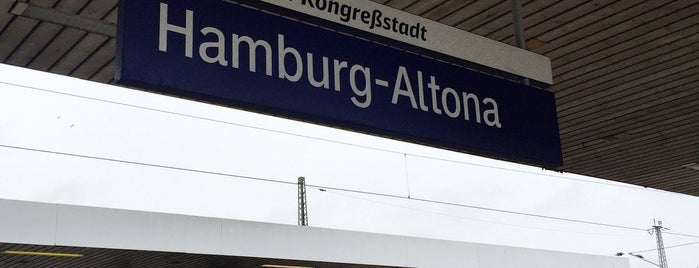 Bahnhof Hamburg-Altona is one of Bahn.