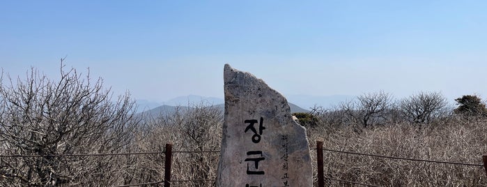 태백산 (Taebaek-san/太白山) is one of KOREA 강원도.