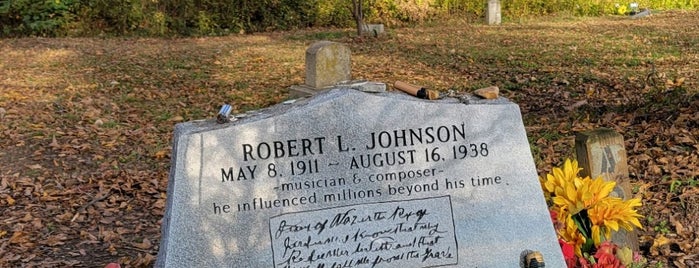 Robert Johnson's Grave is one of Mississippi's Finest.