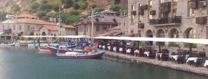 Ceylanoğlu Gladius Hotel is one of Tempat yang Disimpan Erdem.