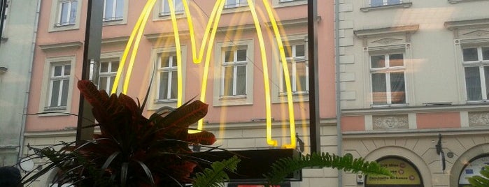 McDonald's is one of Posti che sono piaciuti a Dmytro.