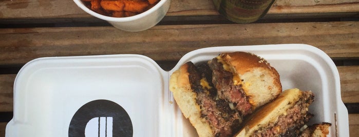 Bleecker Burger is one of Markets and Street Food.