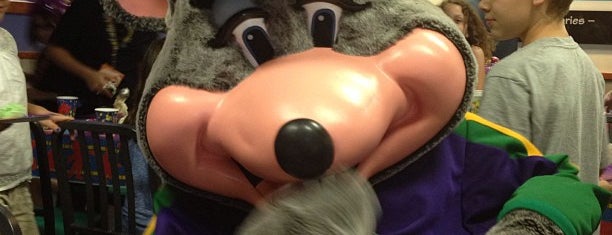 Chuck E. Cheese is one of Angelle'nin Beğendiği Mekanlar.