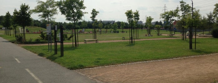 Park u Chodovské tvrze is one of Pražské parky.