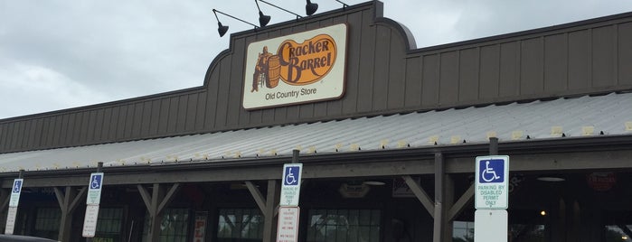 Cracker Barrel Old Country Store is one of Dining near dtown.