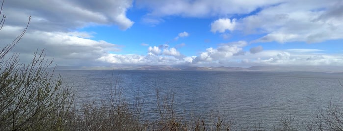 Sea View Overlooking Inch And Rossbeigh is one of Places We Love.