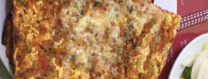 Gözde Pide & Lahmacun is one of Safiyebaspinarbayatさんのお気に入りスポット.