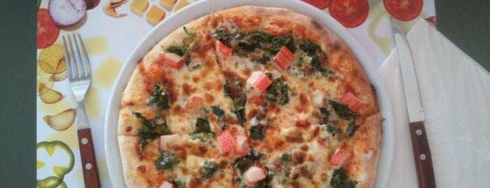 Pizzeria Casa Mia is one of สถานที่ที่บันทึกไว้ของ Ben.