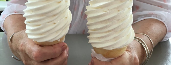 Scoops Ice Cream And More is one of Frozen Favorites.