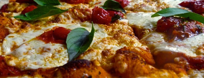 Pizzas a la leña y Rest Italianos Artesanales