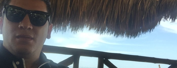 Bora Bora Beach is one of Playita.