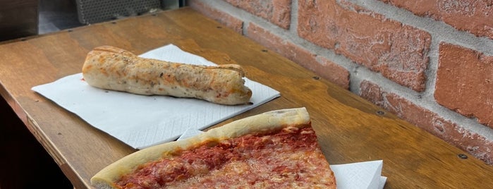 Pako's Pizza Al Talgio is one of VCE.