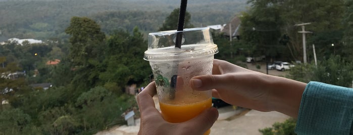 Max Wine & Coffee Hill is one of Chiang Mai.