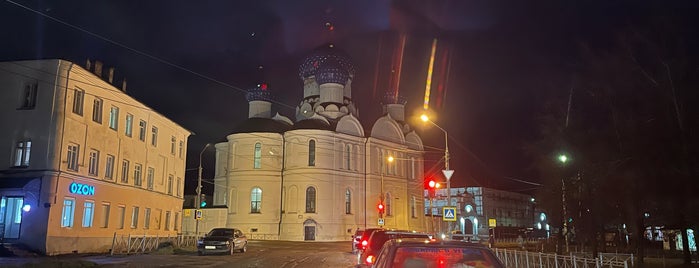 Богоявленский собор is one of Православные места.